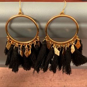 BLACK AND GOLD DANGLE EARRINGS WITH FRINGE WITH FISH HOOK BACKING